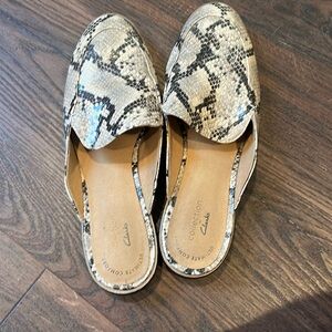 Clark’s shoes size 7.5